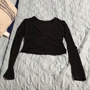 Long sleeve crop top